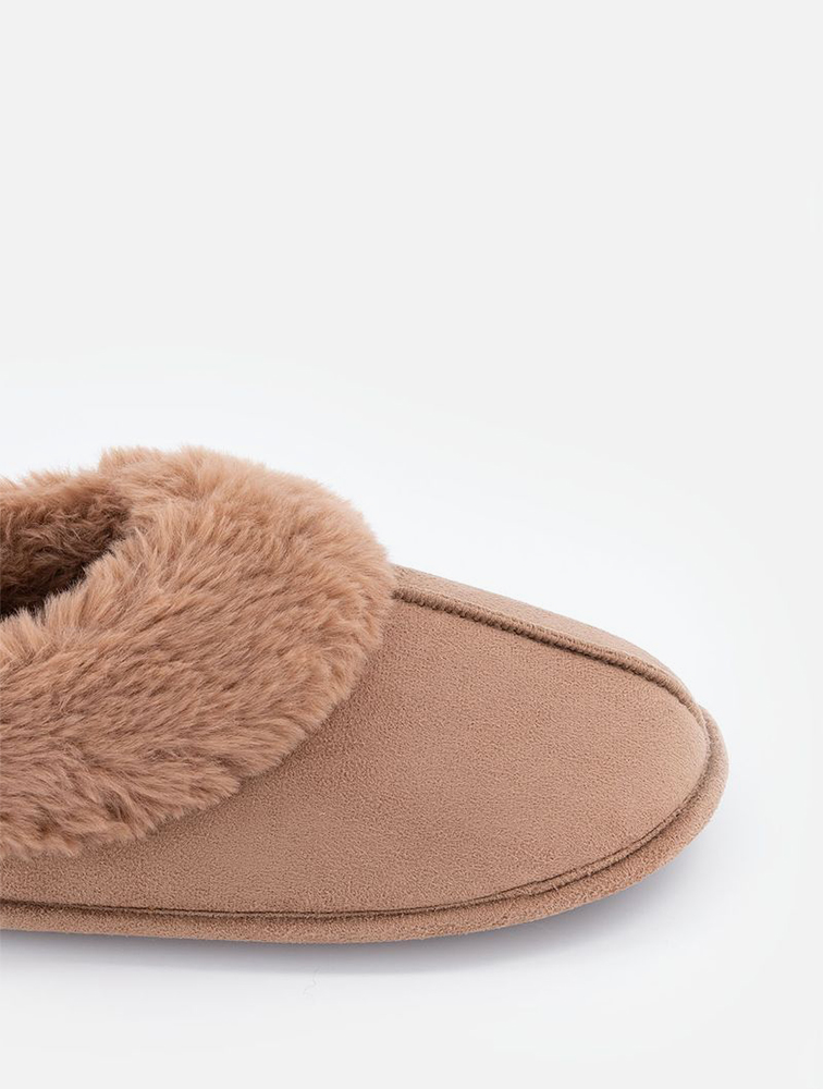 Faux Fur Center-Seam Slippers